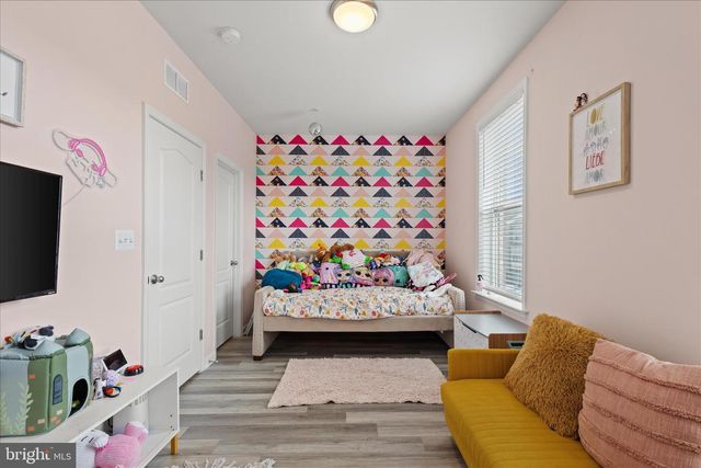 4916 VISTA GLEN LN, Lanham, MD 20706