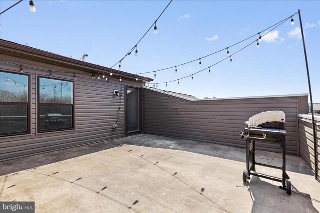 4916 VISTA GLEN LN, Lanham, MD 20706