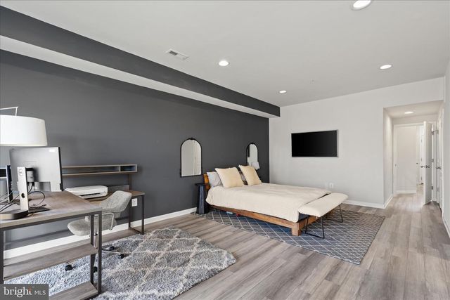 4916 VISTA GLEN LN, Lanham, MD 20706