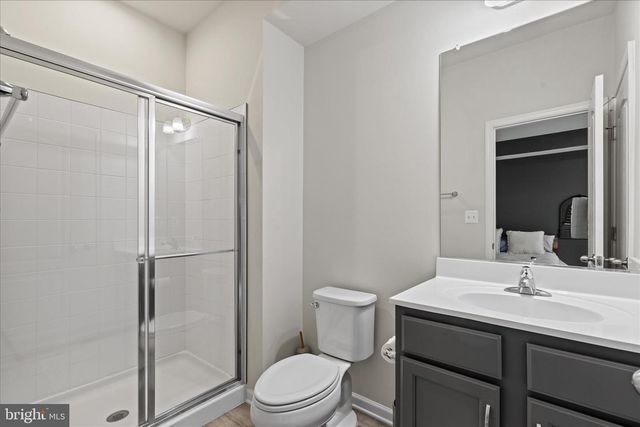 4916 VISTA GLEN LN, Lanham, MD 20706