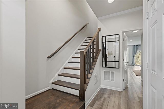 4916 VISTA GLEN LN, Lanham, MD 20706