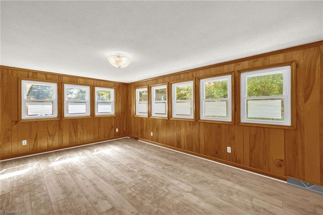 702 Cedar Lane, Reidsville, NC 27320