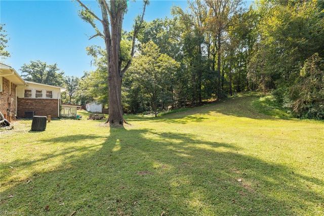 702 Cedar Lane, Reidsville, NC 27320
