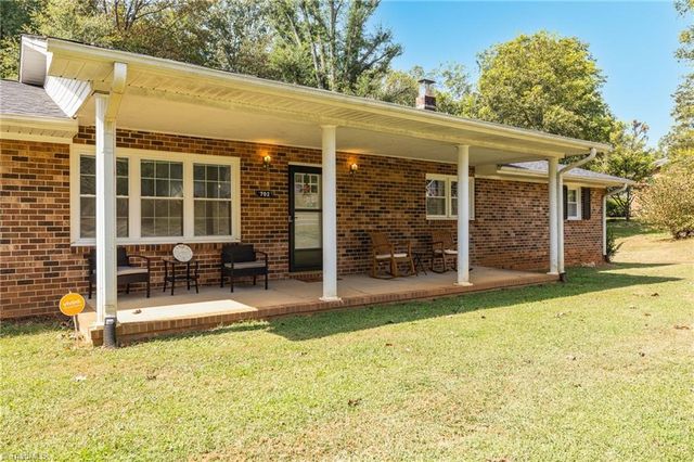 702 Cedar Lane, Reidsville, NC 27320