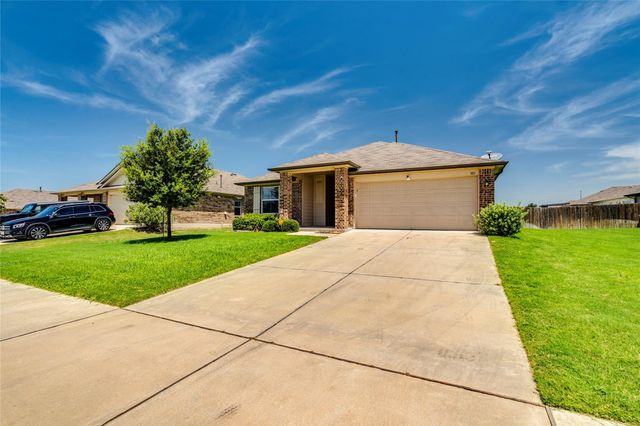 303 Marimoor DR, Hutto, TX 78634