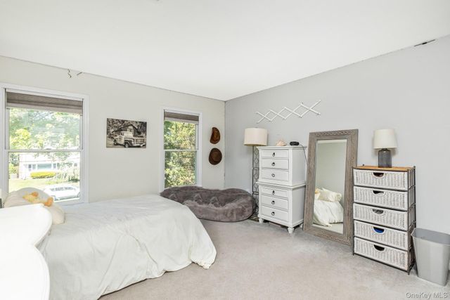41 Astor Avenue, Saint James, NY 11780
