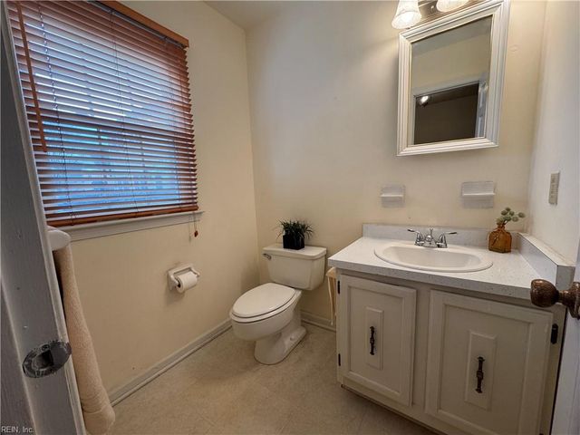 3183 Reese DR, Portsmouth, VA 23703