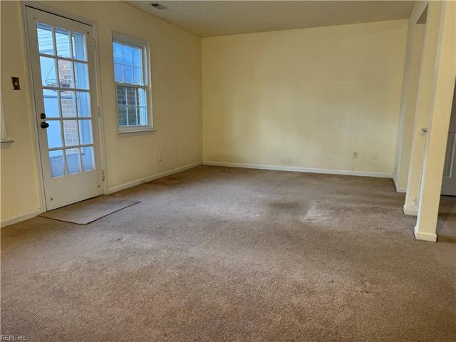 3183 Reese DR, Portsmouth, VA 23703