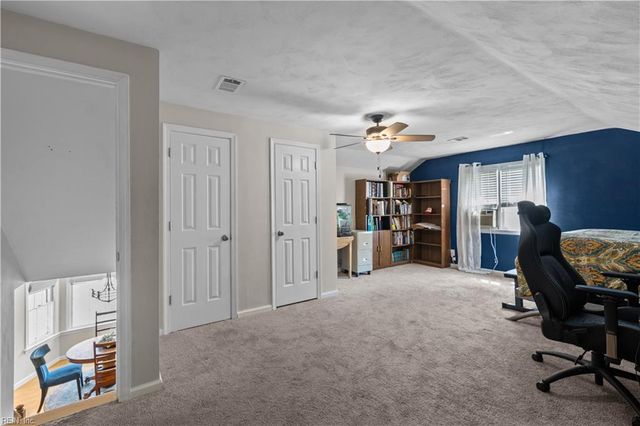1528 Narbonne CT, Virginia Beach, VA 23456
