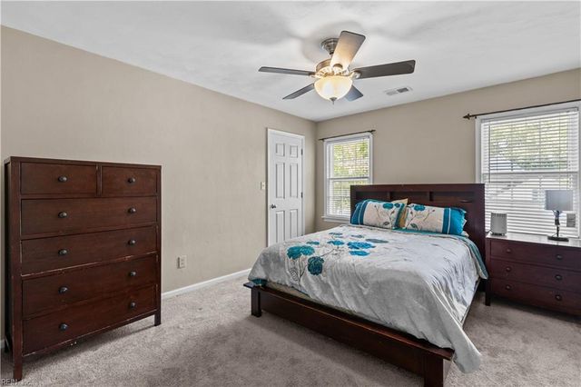 1528 Narbonne CT, Virginia Beach, VA 23456