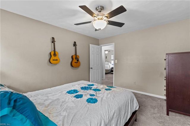 1528 Narbonne CT, Virginia Beach, VA 23456