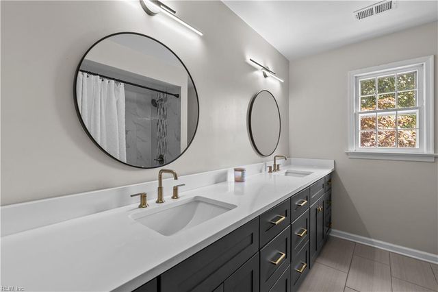 1528 Narbonne CT, Virginia Beach, VA 23456