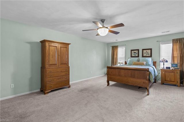 1528 Narbonne CT, Virginia Beach, VA 23456