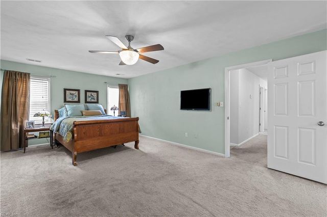 1528 Narbonne CT, Virginia Beach, VA 23456