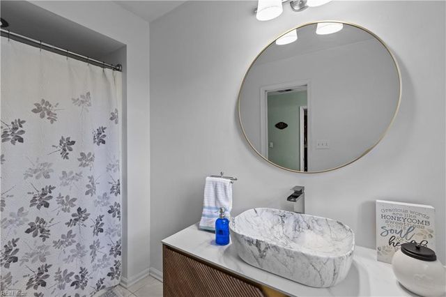 1528 Narbonne CT, Virginia Beach, VA 23456