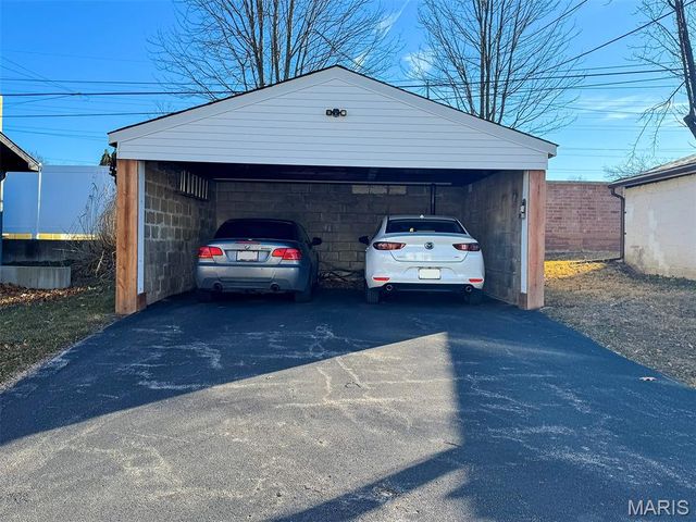 1432 Woodland Drive, Richmond Heights, MO 63117