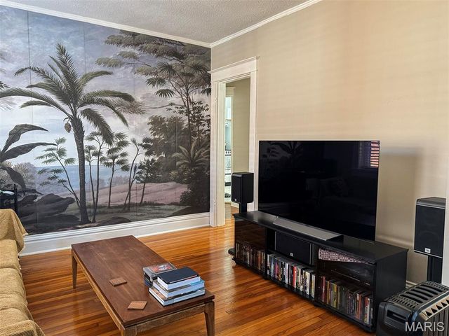 1432 Woodland Drive, Richmond Heights, MO 63117