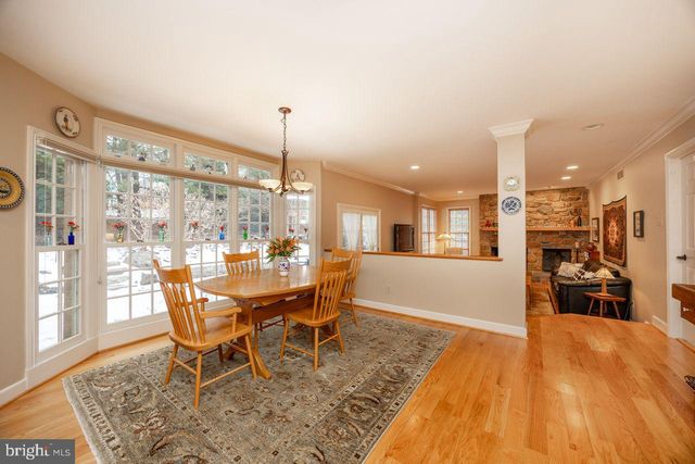 5 WOODFORD LN, Malvern, PA 19355