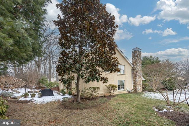 5 WOODFORD LN, Malvern, PA 19355