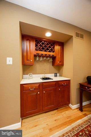 5 WOODFORD LN, Malvern, PA 19355