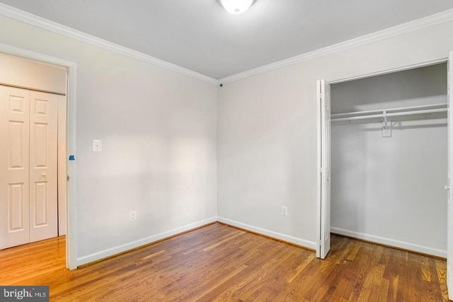 9821 HAMPTON LN, Fairfax, VA 22030