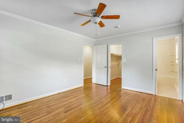 9821 HAMPTON LN, Fairfax, VA 22030