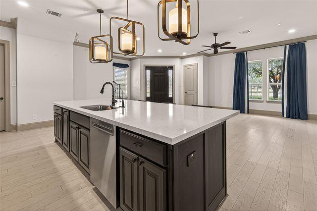 722 Imperial Boulevard, Sugar Land, TX 77498