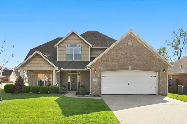 2215 S 18th Place, Rogers, AR 72758