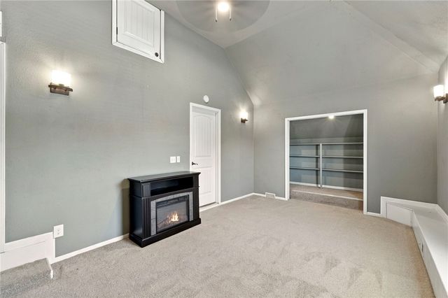 2215 S 18th Place, Rogers, AR 72758