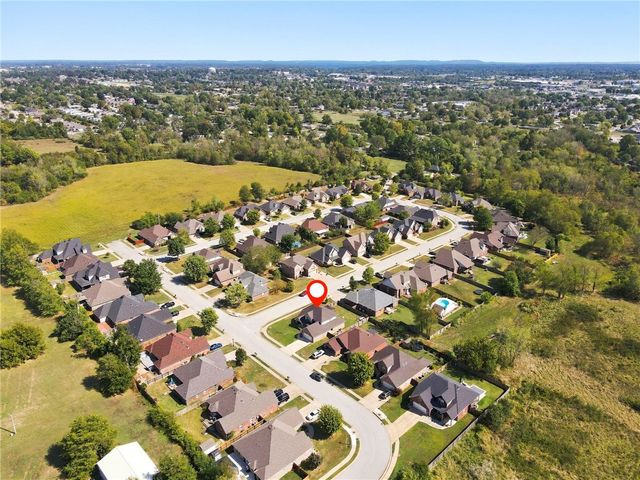 2215 S 18th Place, Rogers, AR 72758