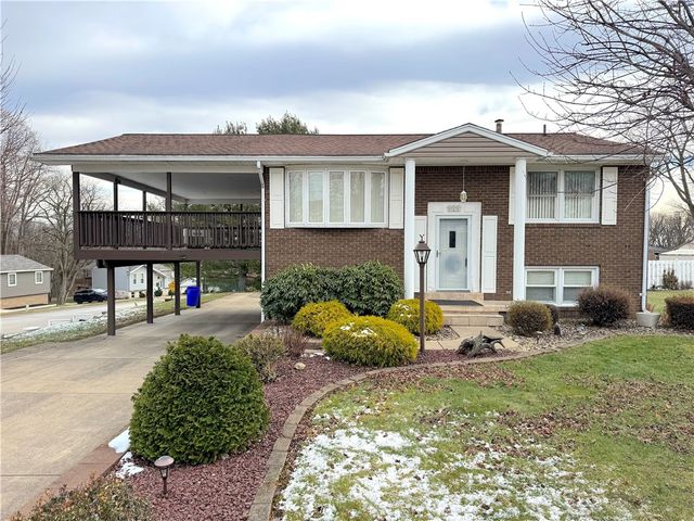 111 Mt Pleasant Blvd, Manor, PA 15642