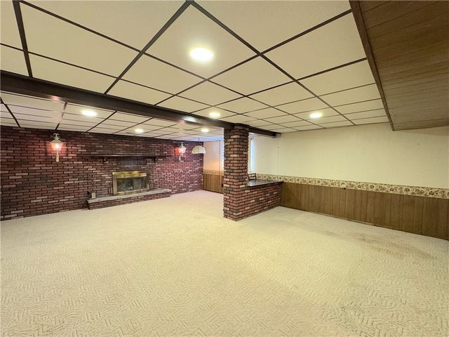 111 Mt Pleasant Blvd, Manor, PA 15642