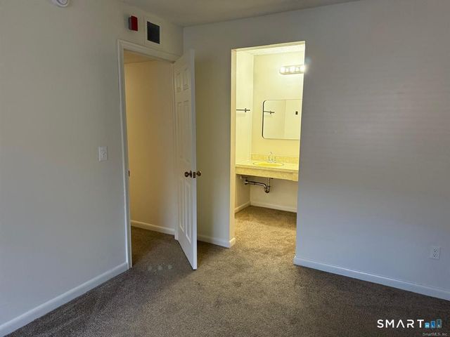 1274 East Main Street D12, Meriden, CT 06450