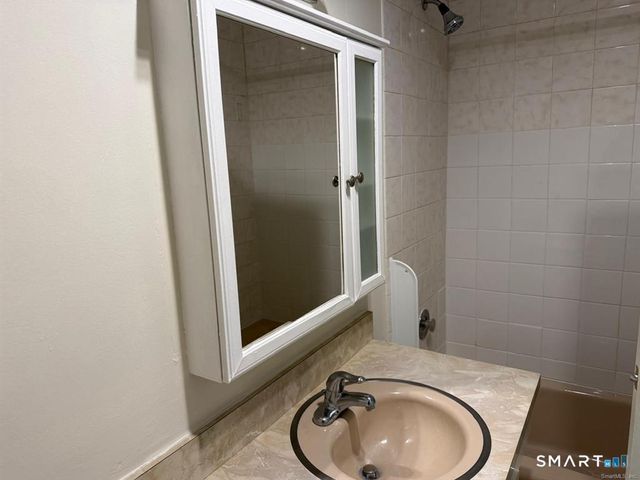 1274 East Main Street D12, Meriden, CT 06450