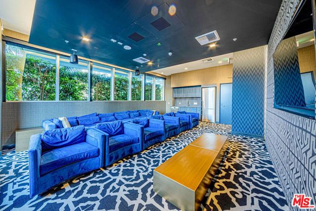 1050 S Grand Avenue 905, Los Angeles, CA 90015