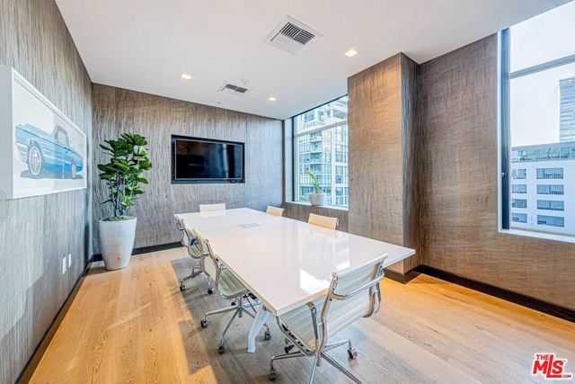 1050 S Grand Avenue 905, Los Angeles, CA 90015