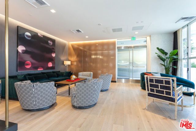 1050 S Grand Avenue 905, Los Angeles, CA 90015