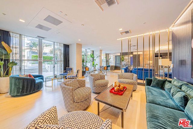1050 S Grand Avenue 905, Los Angeles, CA 90015