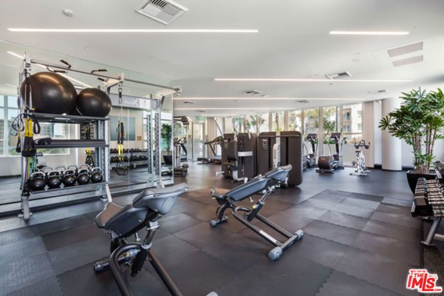 1050 S Grand Avenue 905, Los Angeles, CA 90015