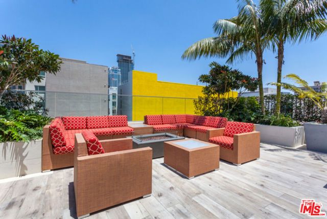 1050 S Grand Avenue 905, Los Angeles, CA 90015