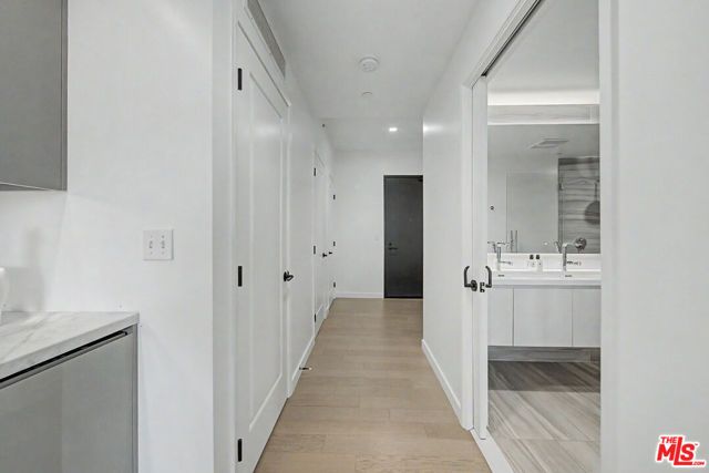 1050 S Grand Avenue 905, Los Angeles, CA 90015