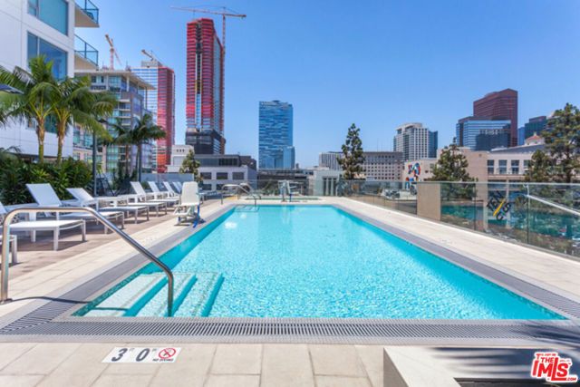 1050 S Grand Avenue 905, Los Angeles, CA 90015