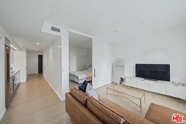 1050 S Grand Avenue 905, Los Angeles, CA 90015