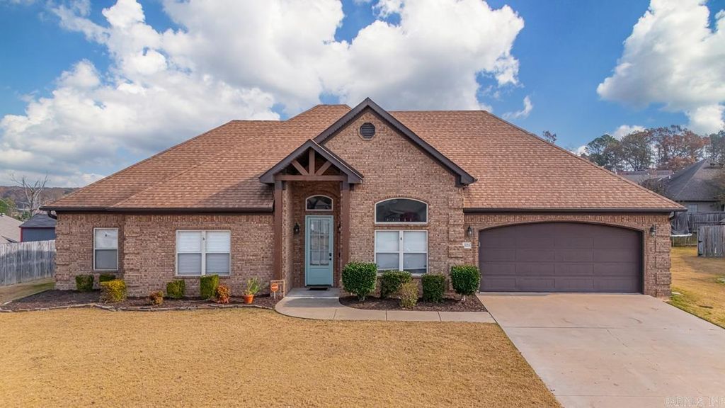 3213 Robbins Drive, Bryant, AR 72022