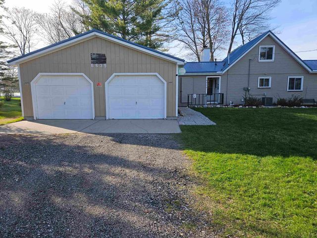 6639 Circle Drive, Harrison, MI 48625