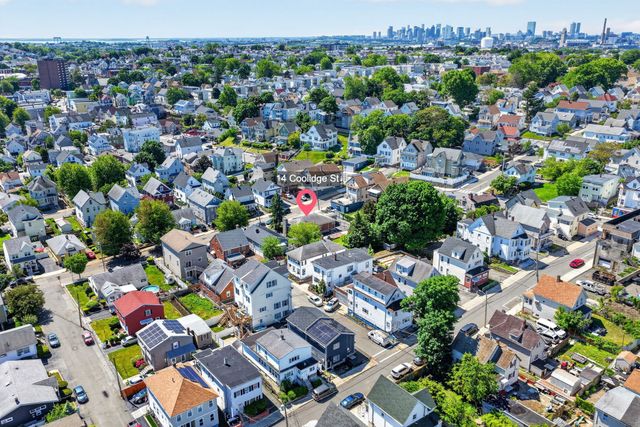 14 Coolidge St, Everett, MA 02149