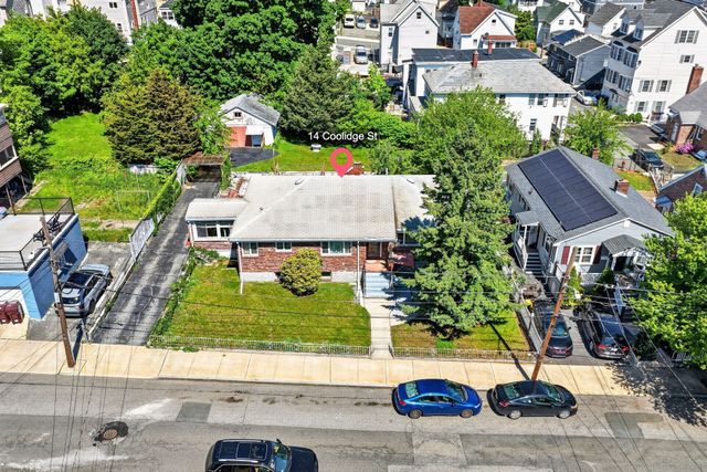 14 Coolidge St, Everett, MA 02149