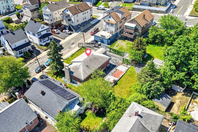 14 Coolidge St, Everett, MA 02149