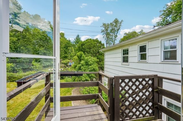55 Sagamore Dr, New Providence Boro, NJ 07974