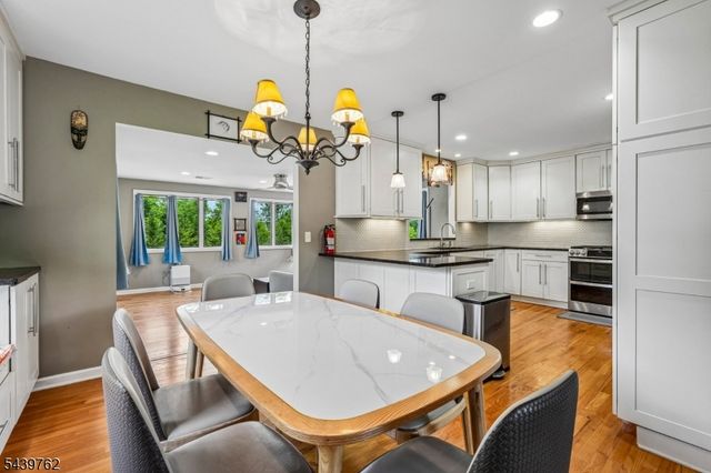 55 Sagamore Dr, New Providence Boro, NJ 07974